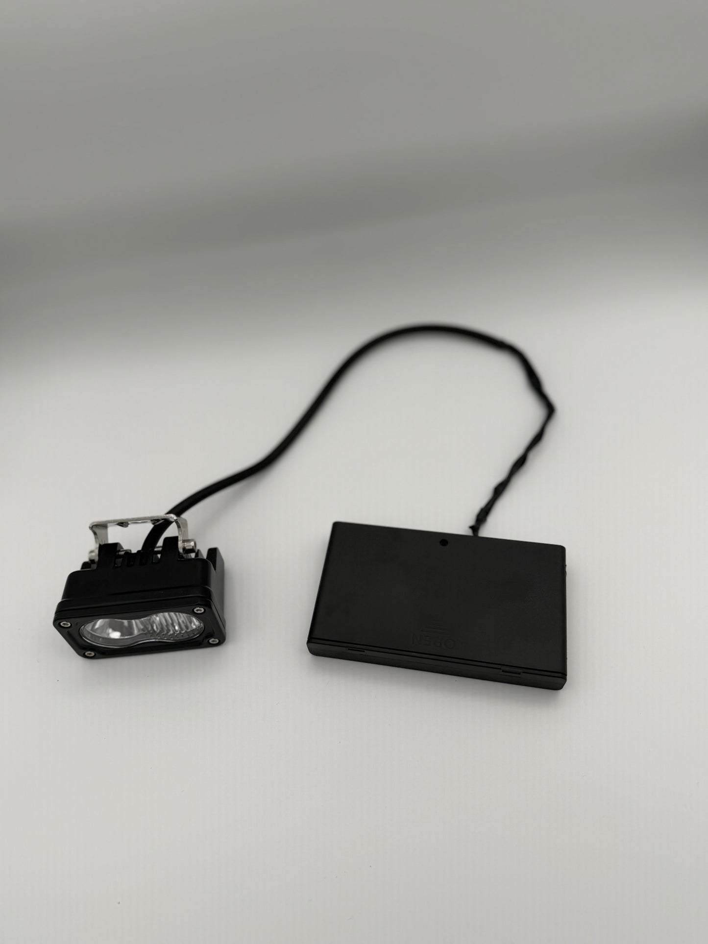 Battery powered Baja light